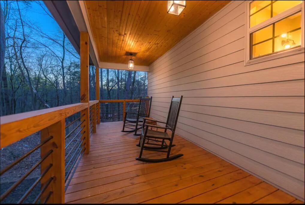 Peaceful Modern Chalet In Ellijay Exterior foto